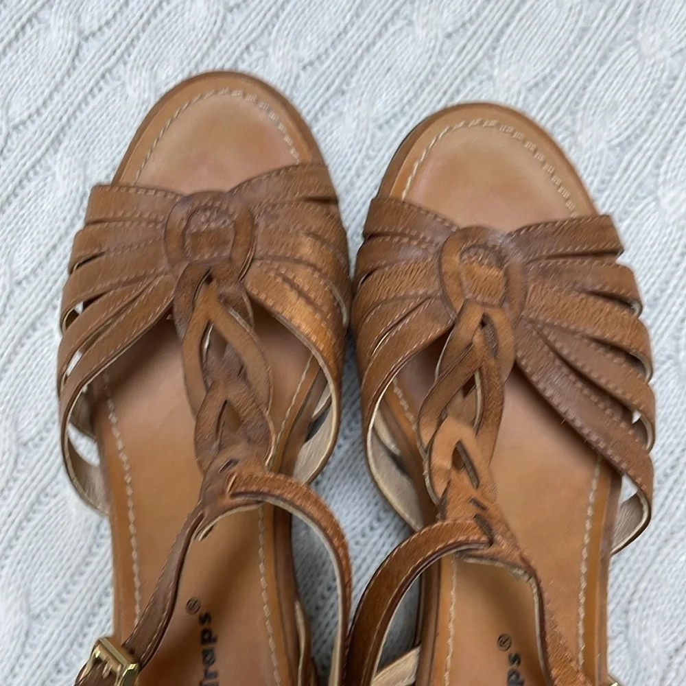 Women’s 7.5 Bare Traps Diamond sandals wedge braid adjustable ankle open toe